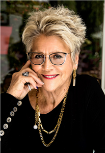 Shelley Leonhardt 的候选人照片